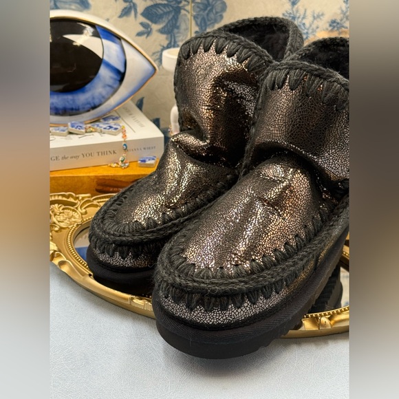 🆕 MOU 🧿 NWOT WOB Metallic Stingray Embossed Black Eskimo 18 Boot, Sz EU 37 - Picture 13 of 13